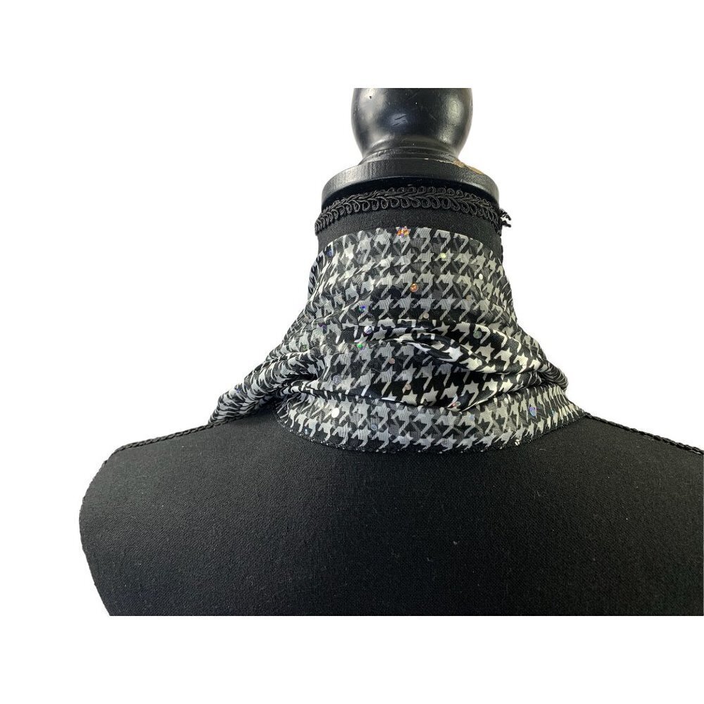 Dressbarn Women’s Shiny Black & White Scarf - Picture 3 of 6